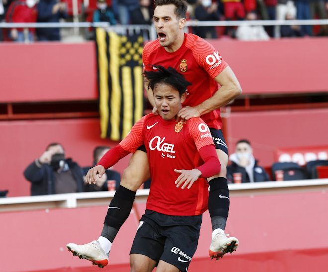 奢ってもらえるんだよね」同僚たちが称えた久保建英のFK弾。選手間の不