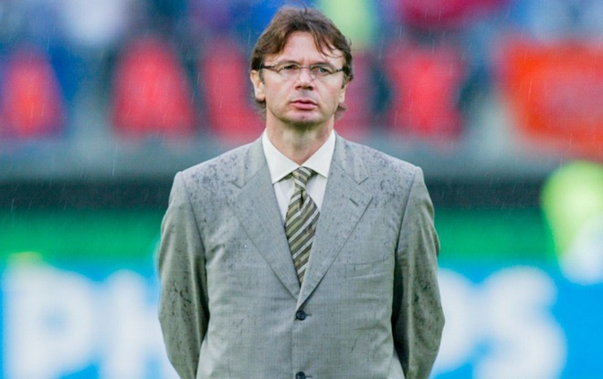 元代表監督トルシエが、中田英寿、小野伸二らとの豪華ショット公開