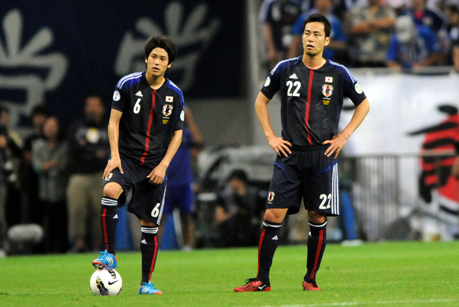 シャルケadidas襟付きユニレア10/11背面無し内田篤人吉田麻也