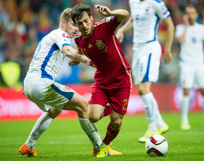 スペイン代表ダビド・シルバ2016年UEFA EURO サッカーユニフォーム