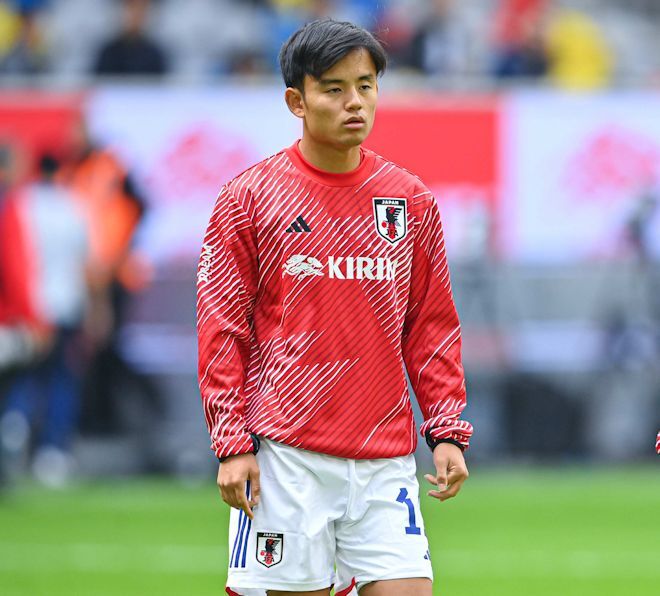 値下げ！サッカー日本代表ユニホーム赤1989〜90年使用