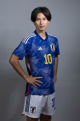 日本代表 26の肖像／南野拓実｜守備面を考えれば先発の可能性は