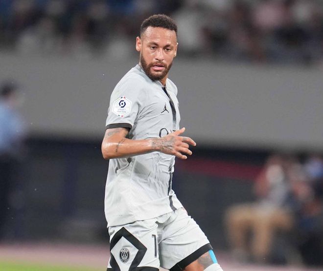 ネイマールらパリSG一行が神社、ゲーセン、寿司屋で東京観光を堪能