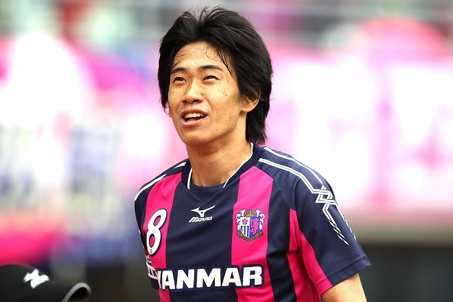 『長袖』ＢＶＢ　香川真司(海外Ｓ、日本Ｍ相当、襟に少しホツレとヨレがあります) 長袖』BVB 香川真司(海外S、日本M相当、襟に少しホツレとヨレが