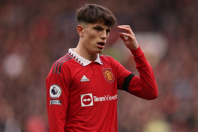 大胆な新しいスタイルを披露」マンU新鋭18歳ガルナチョがイメチェン