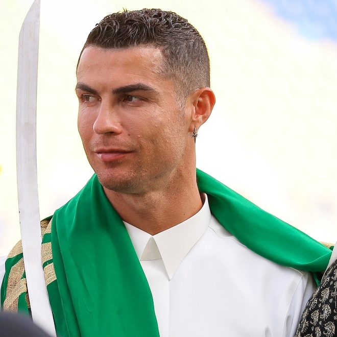 「完全なデタラメで誹謗中傷だ！」ベネズエラ美女の生々しい“密会告白”にC・ロナウド側が怒りの全面否定！ サッカーダイジェストWeb