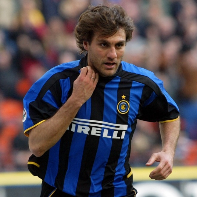 インテルの2022年殿堂入り決定！“重戦車”と呼ばれた屈強FWヴィエリ