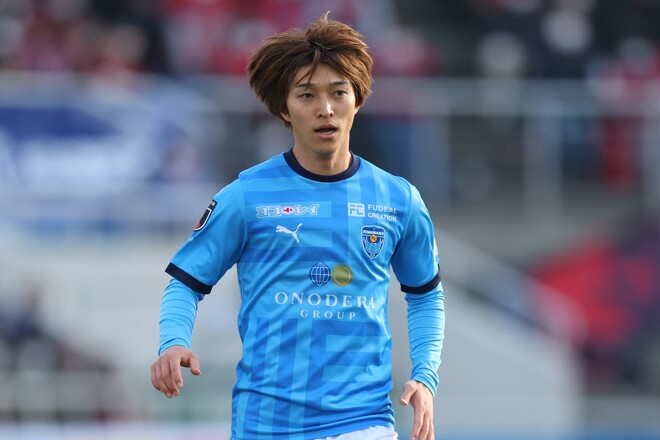 2023 トップス Jリーグ 横浜FC 井上潮音 シリアルナンバー入り