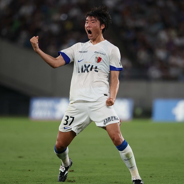 【貴重】 サッカー　ピンバッジ　まとめて 135502_ext_04_0.jpg