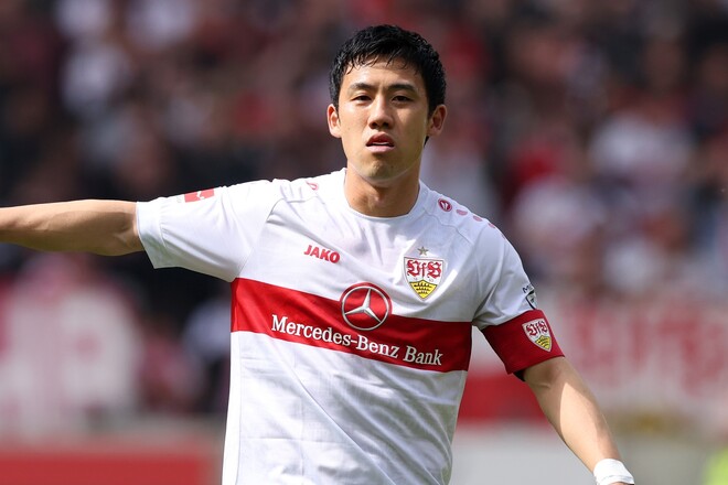 遠藤航　直筆サインTシャツ　日本代表　シュツットガルト　リヴァプール　サッカー HATTRICK（ハットトリック）-選手の想いをファンへ届ける公式