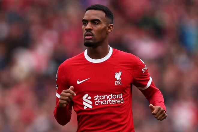 今はまだ発展途上にある」元オランダ代表レジェンド、リバプールの