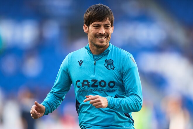 友達が日本に来たよ」元スペイン代表シルバが大阪に出現！元J