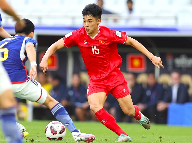 相当練習した」日本に衝撃！ベトナム19歳FWが曲芸バックヘッド弾