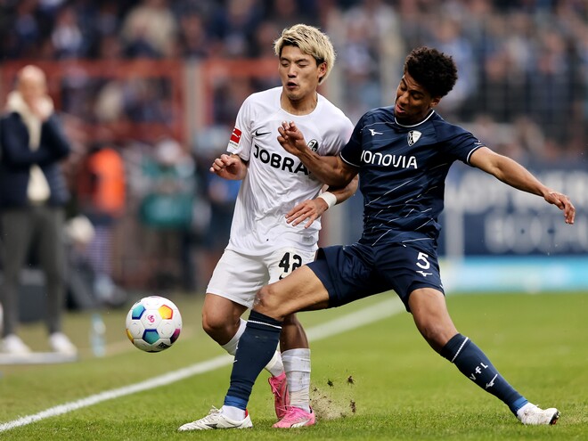 堂安律 フライブルク 堂安律が大一番で先制ボレー弾&2桁得点達成も…フライブルクは逆転負け