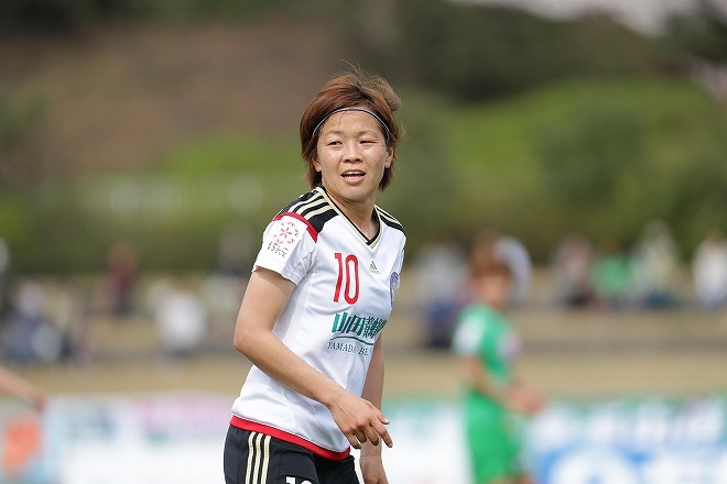 adidas なでしこJAPAN 8 宮間あや 2011/12 オーセンティック news_slider_89426_1.jpg?time=