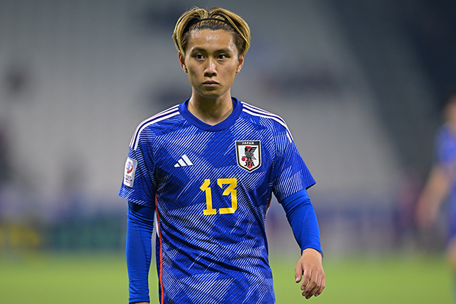 カタールの守備網を打ち破った“荒木遼太郎の超絶技巧”。無駄のない一連