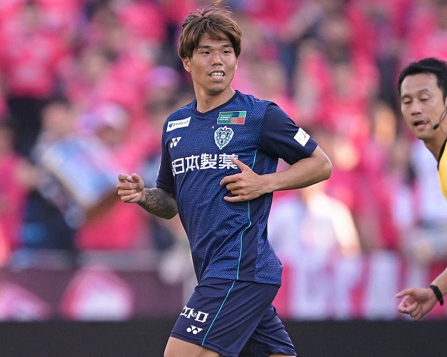 とんでもねぇFK」福岡MFの超絶ゴラッソが話題騒然！「すげえもん見た