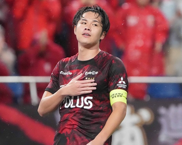 Amazon.co.jp: Jリーグオフィシャルカード 017 伊藤敦樹 浦和