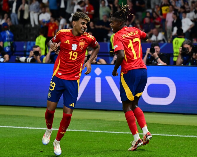 めっちゃ可愛い」ヤマルとN・ウィリアムズがEURO制覇で歓喜の舞