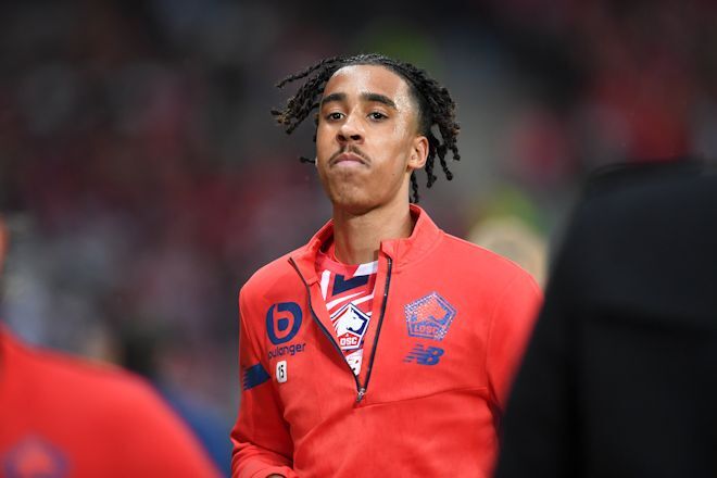 マンUが18歳のフランス人CBを獲得！マドリーとの争奪戦を制す