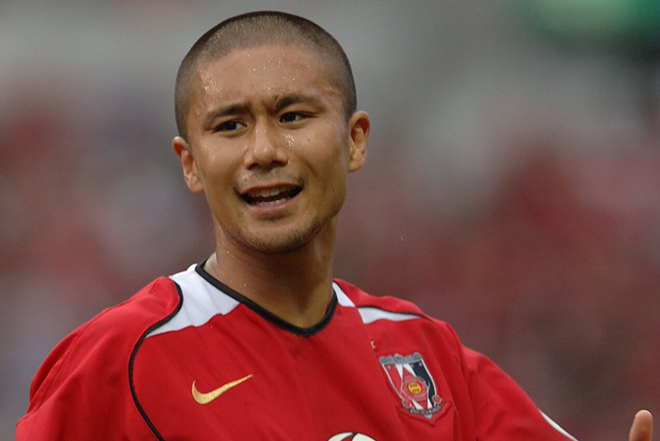 元日本代表 坪井慶介選手サイン入りボール 159751_ext_04_0.jpg