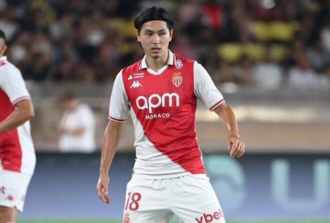 南野拓実が開始10分でレッド誘発！ 数的優位のモナコが開幕5連勝の