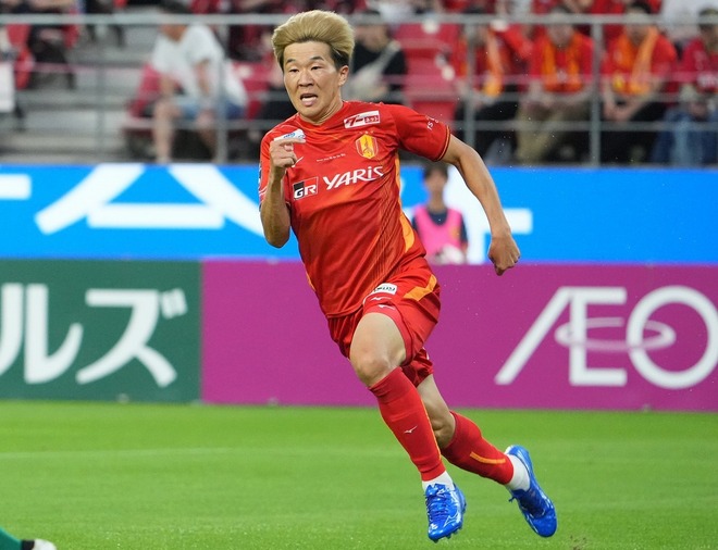 永井謙佑選手サイン入り サッカーシューズ 名古屋が東京FW永井謙佑獲得へ 50m走6秒切るスピード持ち味