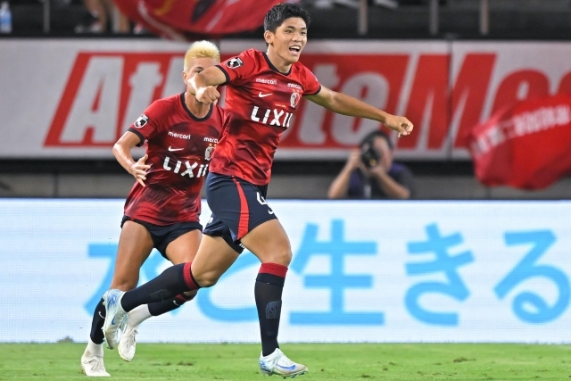 サッカー日本代表。M Kemari87 KISHISPO / アディダス サッカー日本代表 2024 ホーム