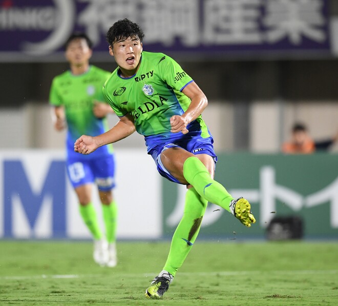 湘南ベルマーレ　サイン入り ユニフォーム　町野修斗　大橋祐紀 湘南ベルマーレ サイン入り ユニフォーム 町野修斗 大橋祐紀 - メルカリ