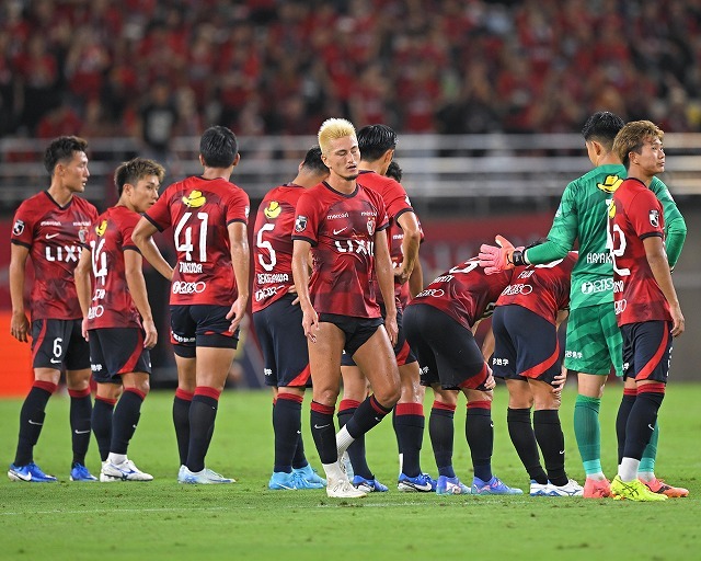 鹿島アントラーズ中田浩二引退試合ユニフォーム 中田浩二 柳沢敦 新井場徹 合同引退試合 ユニフォーム販売の