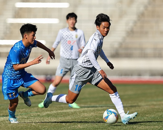 大津高校プレミア優勝の代の学年移動着 （東福岡高サッカー部