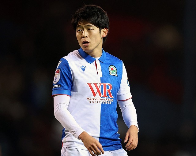 本当にひどいタックルだった」大橋祐紀の負傷交代にブラックバーン指揮