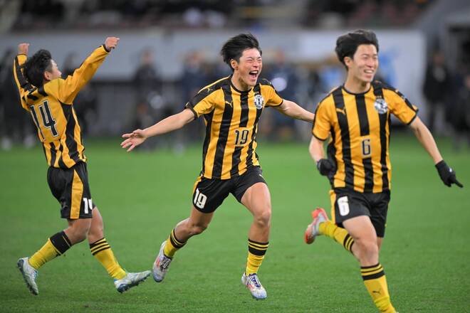 前橋育英が7大会ぶり2度目の優勝！ 1－1でPK戦の末に流経大柏を