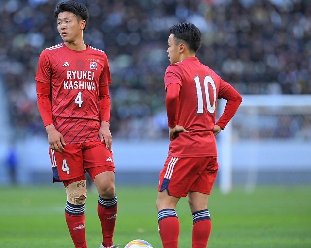 高校サッカーですごいな」流経大柏の一挙3枚替えにネット反響！「10番