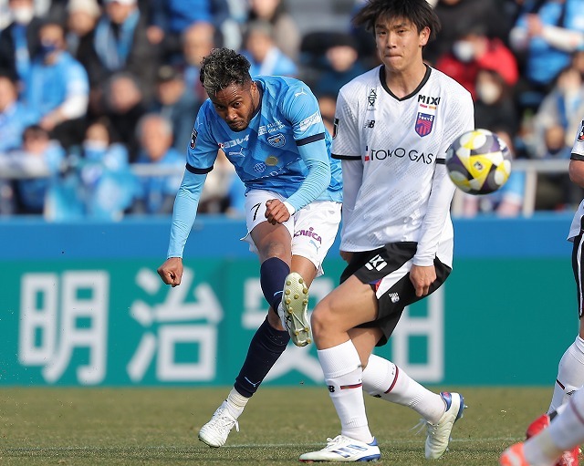 岩本輝雄】J1復帰の横浜FCは残留できる？ 開幕戦は黒星も、可能