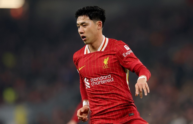 リバプール　遠藤航選手　サイン入り　サッカースパイク サッカーショップKAMO限定”のFUTURE 7！！ 遠藤航選手のサイン