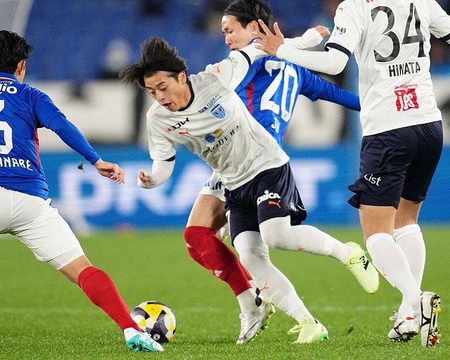 仕掛けるプレー”はリーグトップの数値。ドリブラー新井瑞希が得点力