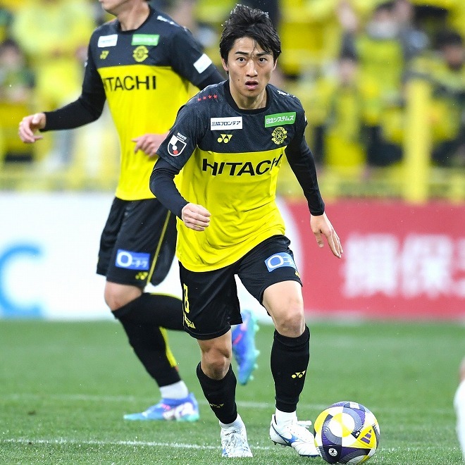 【Aさん専用】No.8小泉佳穂　柏レイソル　ラッフルくじ　3点セット 2025年最新】小泉佳穂 柏レイソルの人気アイテム - メルカリ