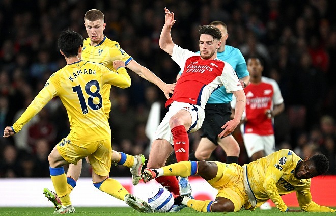 鎌田大地が83分に同点弾を演出！アーセナルと引き分けたパレス