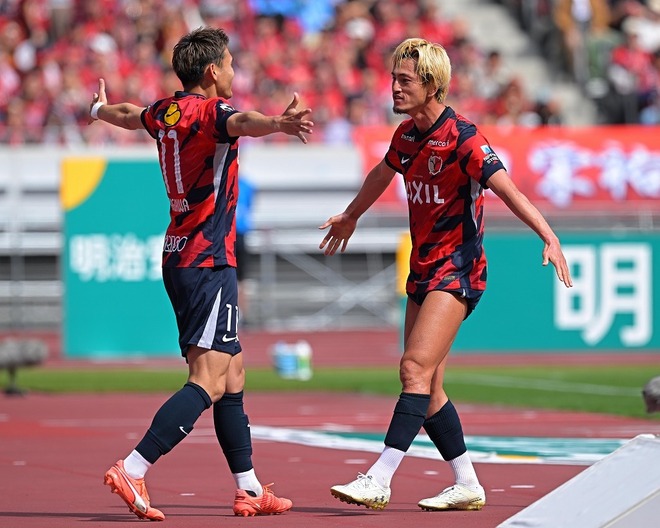 鹿島アントラーズ ジャージ 17番 サイズO 鬼木達選手 1番目の画像 - 現役時代の鬼木監督。93年から99年まで鹿島で