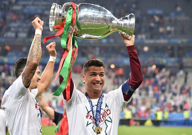 クリスチアーノロナウド C・ロナウド「一日で悲しみと喜びを同時に味わうことになった