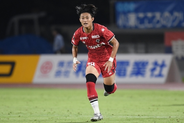 17歳とは思えない冷静さ、技術の高さ」小野伸二が現役高校生FWの