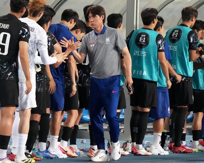 韓国代表　ホンミョンボ 無能」「30年後退した」韓国代表、ホン・ミョンボ新監督の就任に