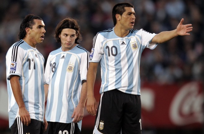 メッシに監督を決めてもらう」――元アルゼンチン代表MFリケルメが仰天