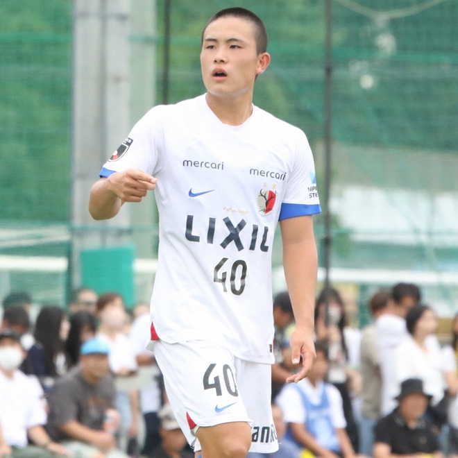 鹿島アントラーズユース　М　10番 世代屈指の10番が身につけた