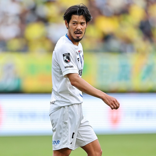 快進撃のJ2長崎で図抜けた存在感。攻守で躍動する山口蛍は結果に