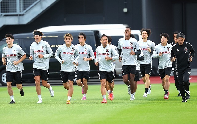 日本代表の背番号発表！堂安律の「10」、久保建英の「20」は継続、「9