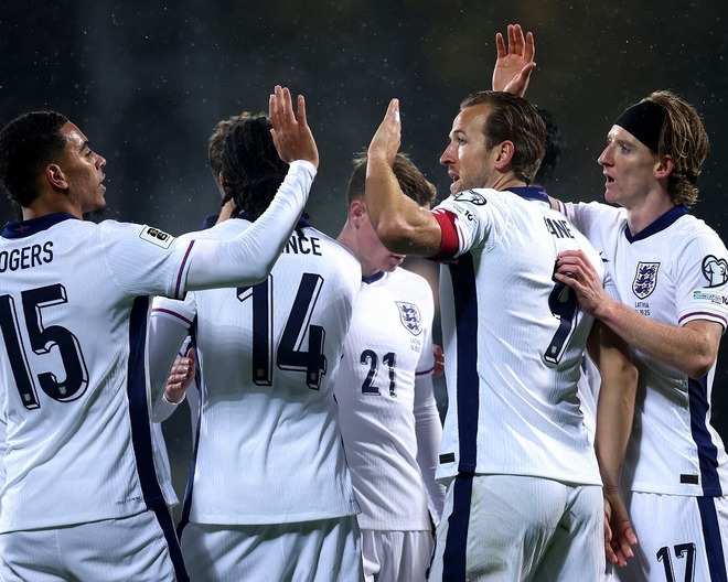 adidas サッカー イングランド 代表ワールドカップ 記念 復刻版 adidas