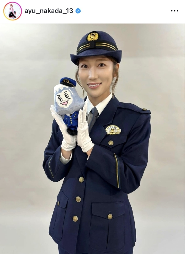 お綺麗ですね」WEリーガー仲田歩夢が披露した“似合いすぎな制服姿”が