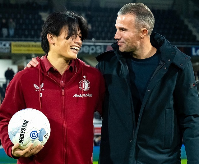 日本代表FW“確変”の背景にファン・ペルシ――本人がゴール量産の要因を